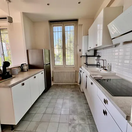 Provence 2 Pieces Avec Balcon Apartamento