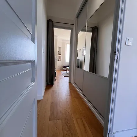 Apartament Provence 2 Pieces Avec Balcon *