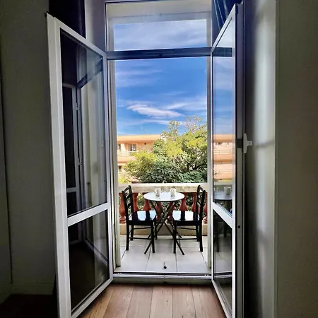 Provence 2 Pieces Avec Balcon Apartament Antibes