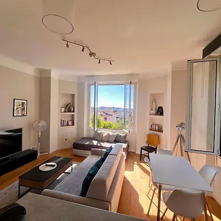 Provence 2 Pieces Avec Balcon * Antibes