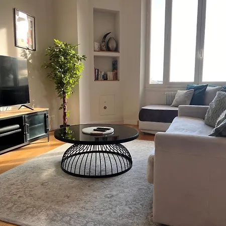 Daire Provence 2 Pieces Avec Balcon