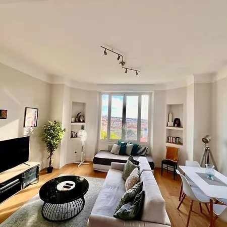 아파트 Provence 2 Pieces Avec Balcon 앙티브