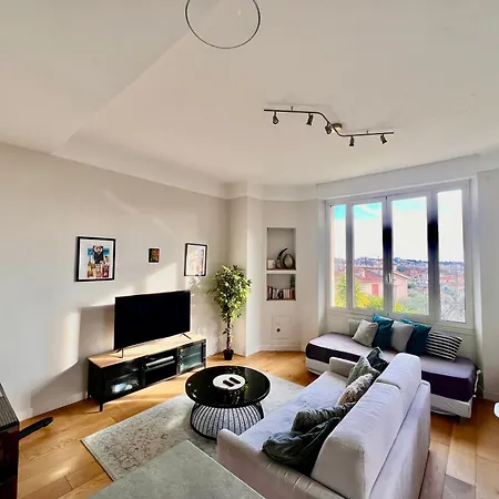 Provence 2 Pieces Avec Balcon Daire Antibes