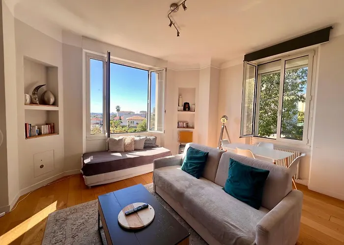 아파트 Provence 2 Pieces Avec Balcon *