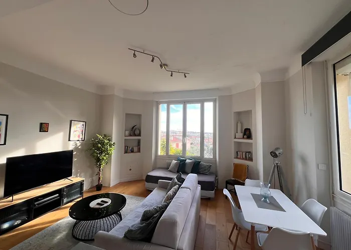 Provence 2 Pieces Avec Balcon