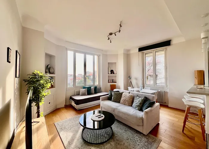 Provence 2 Pieces Avec Balcon * 앙티브